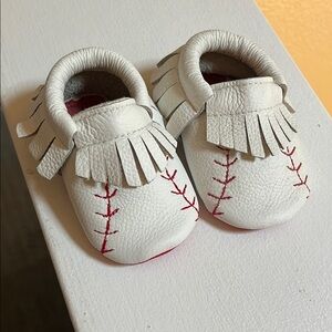 BirdRockBaby Home Run Baby Moccasins US size 3